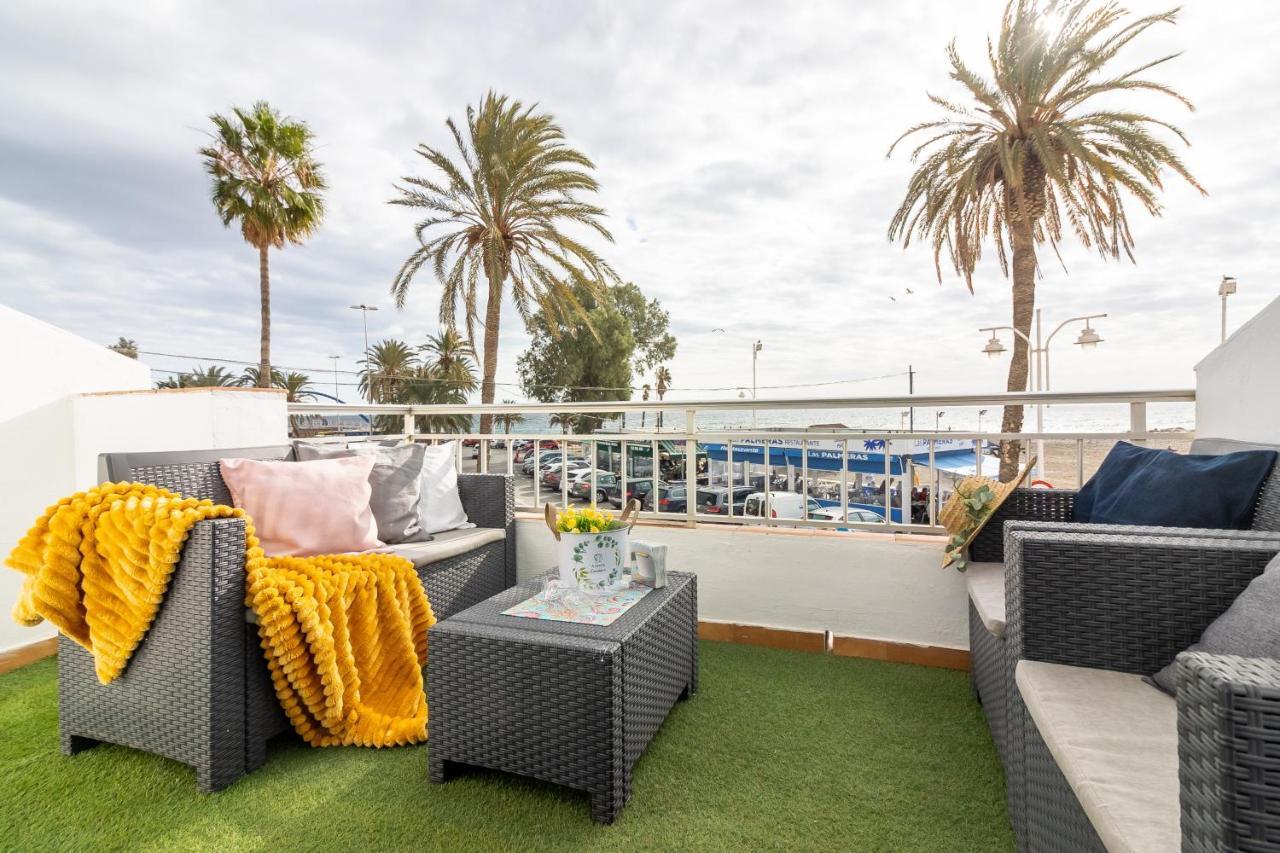 Sea & Wave Pedregalejo Beach Apartment Malaga Luaran gambar