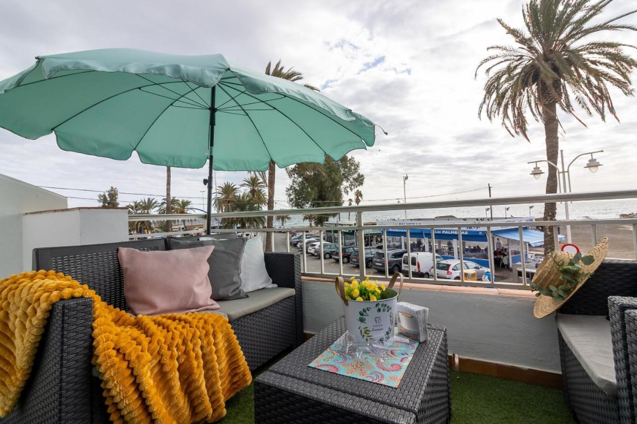 Sea & Wave Pedregalejo Beach Apartment Malaga Luaran gambar